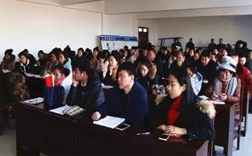 交警大隊與客貨運(yùn)輸公司簽訂春運(yùn)安全責(zé)任書